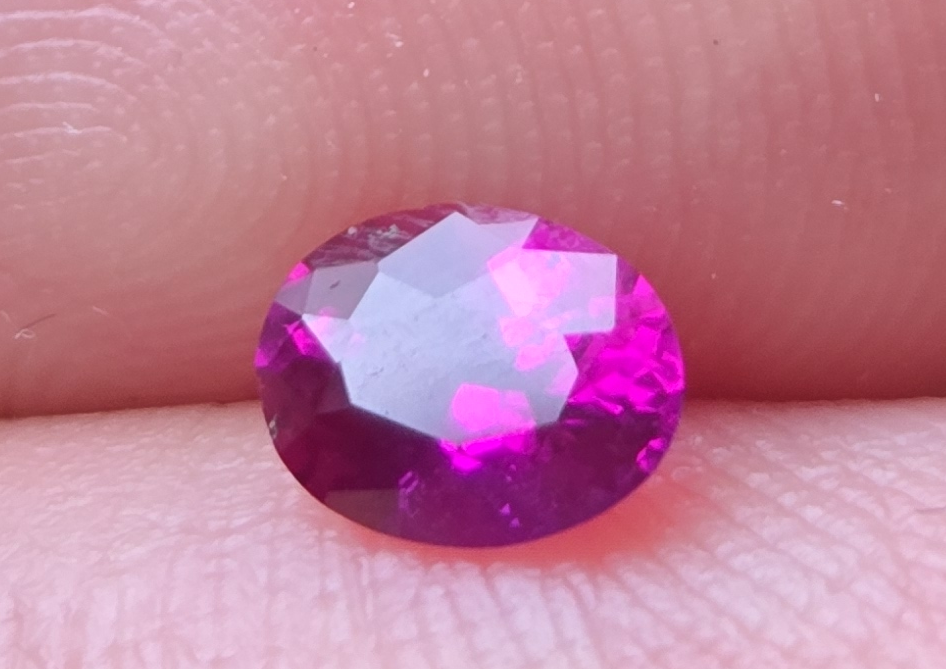 • Type: Yellow Sapphire Lot • Quantity: 2 Pieces • Total Weight: 2.35ct • Origin: Sri Lanka Yellow Sapphire Pair, SAL007, Inclusion Sapphire, 2.35ct Yellow Lot