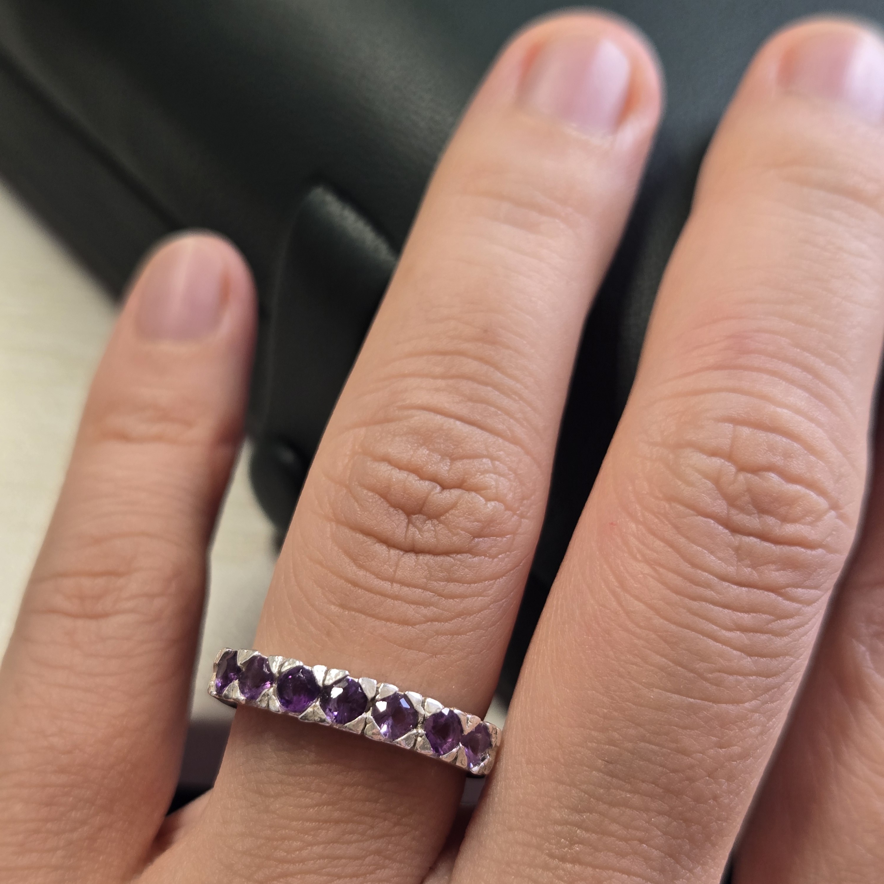 0.36cm Band Height; Weight 3.1g; 7 Genuine Amethyst Stones; Hand-aligned Settings. Amethyst Band, HR0009, Purple Gemstone, 7pcs Amethyst, Sri Lanka Silver