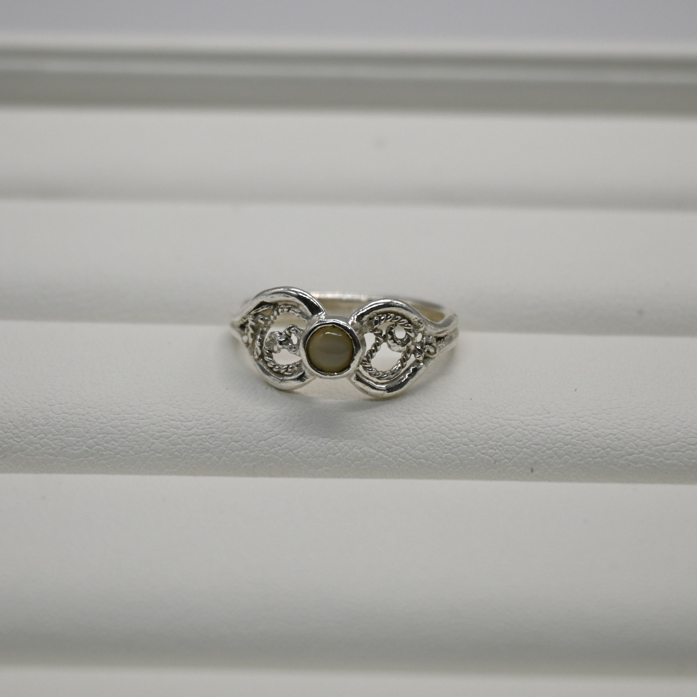 猫眼蓝宝石手工银戒指