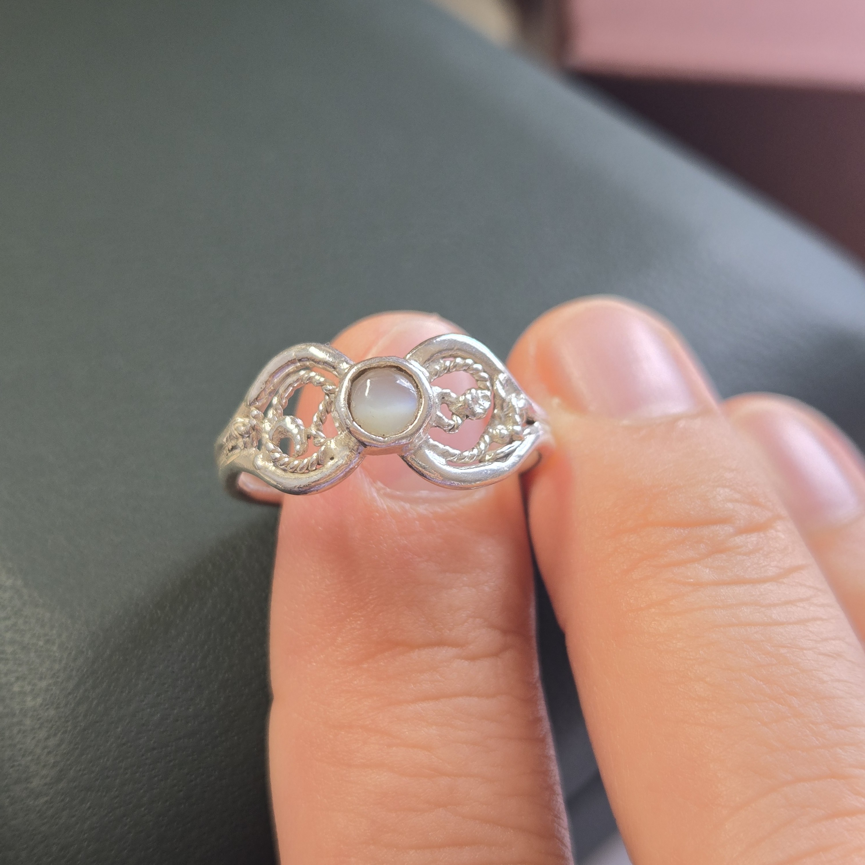 猫眼蓝宝石手工银戒指