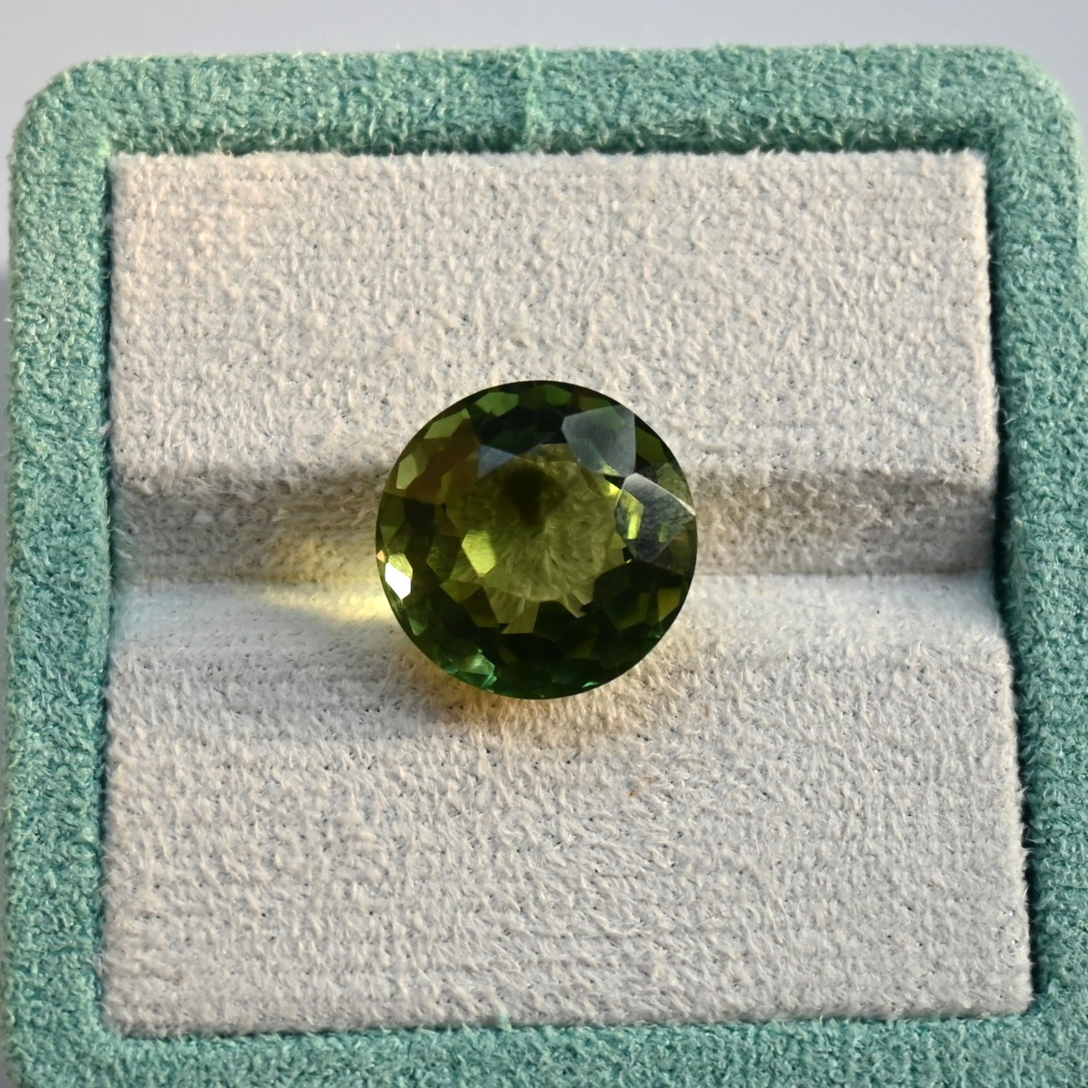 • Type: Natural Zircon • Weight: 19.0ct • Origin: Sri Lanka • Shape: Round Large Zircon, 19ct ZI0001, Sri Lanka Zircon