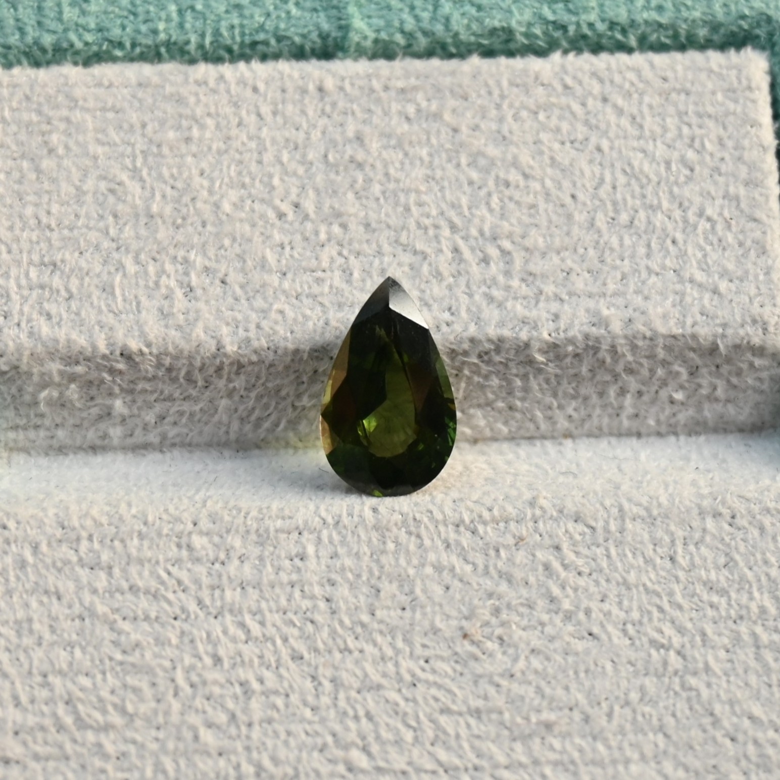 Single Piece Premium Zircon, Natural Green Zircon from Sri Lanka, Weight: 4.24 ct ZI0002,Loose stones, teardrop zircon, green zircon, Sri Lanka gemstone, faceted loose zircon
