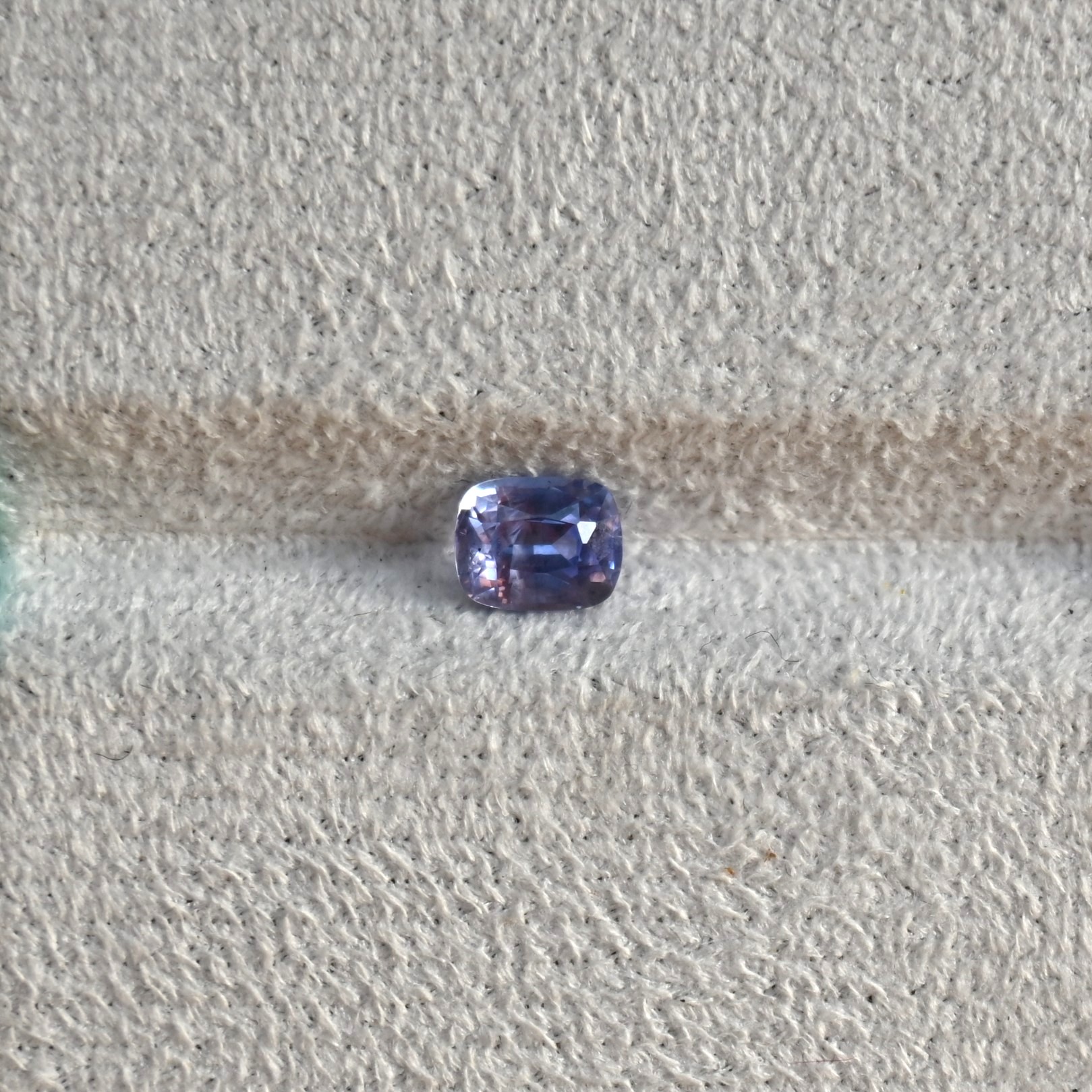 • Type: Purple Sapphire • Weight: 1.39ct • Origin: Sri Lanka • Shape: Oval Purple Sapphire, Unheated Gem, 1.39ct SAP001