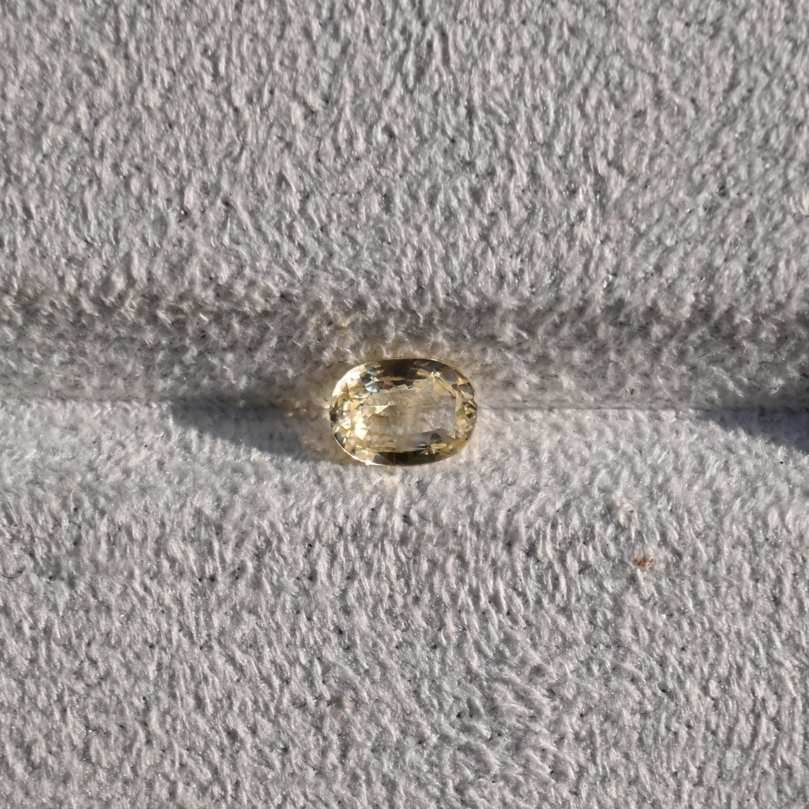 • Type: Yellow Sapphire • Weight: 1.16ct • Origin: Sri Lanka • Shape: Oval 1.16ct Yellow Sapphire, SAY002, Ceylon Golden Gem