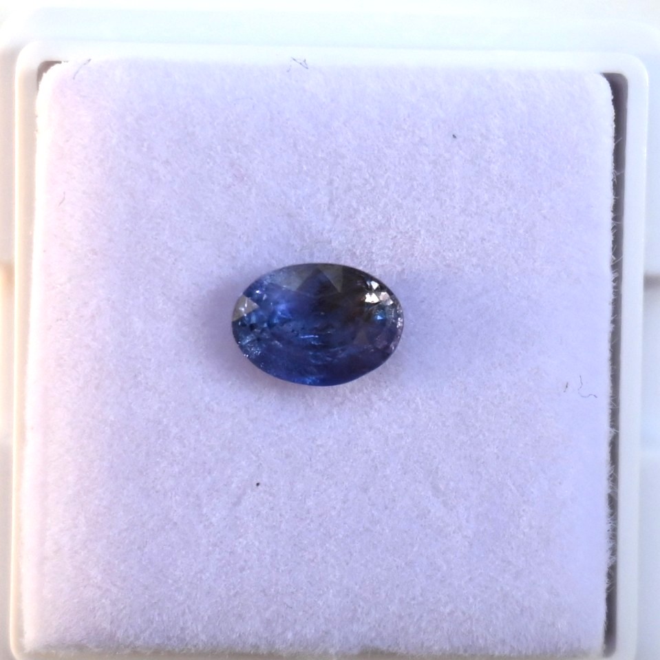 • Type: Purple Sapphire • Weight: 1.0ct • Origin: Sri Lanka • Shape: Oval 1ct Purple Sapphire, SAP002, Ceylon Purple Gem