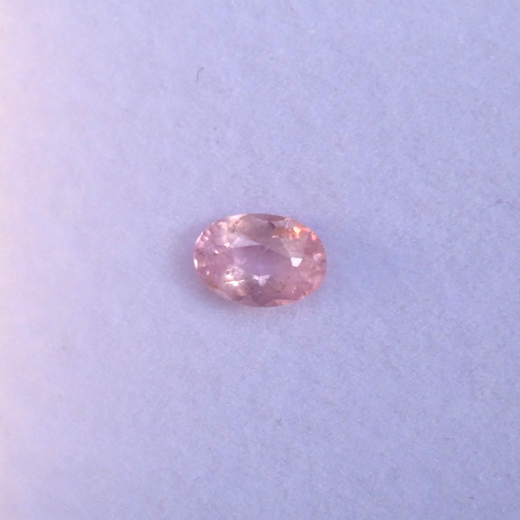 • Type: Pink Sapphire • Weight: 0.93ct • Origin: Sri Lanka • Shape: Oval Pink Sapphire, 0.93ct Oval, SAP003, Sri Lanka