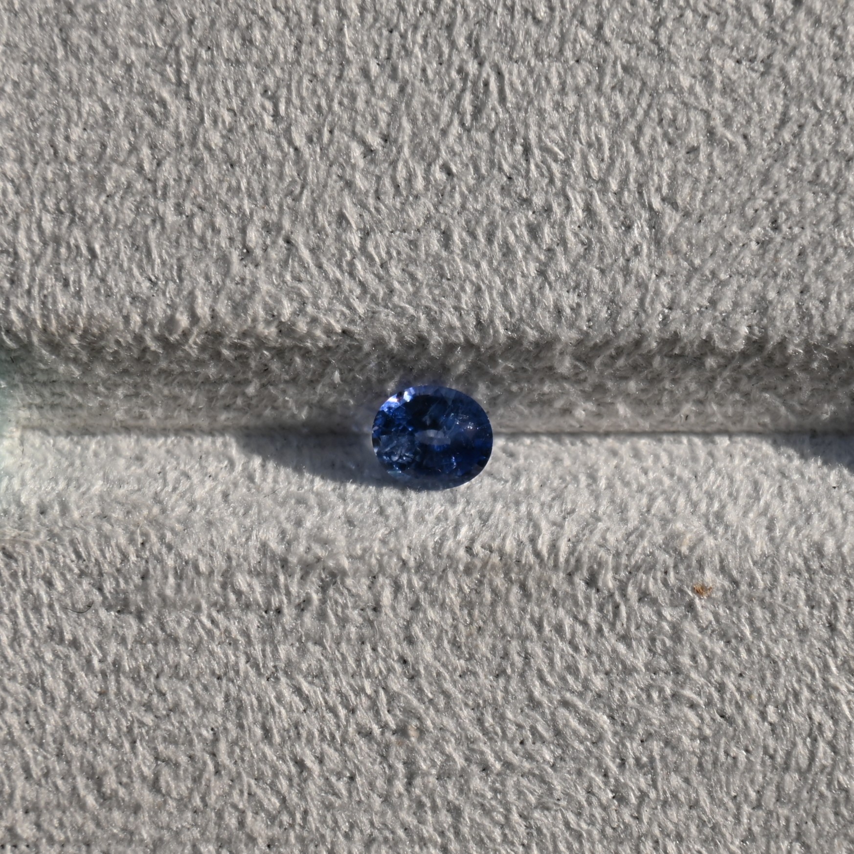 Blue Sapphire, 0.76ct Oval, SA0011, Sri Lanka