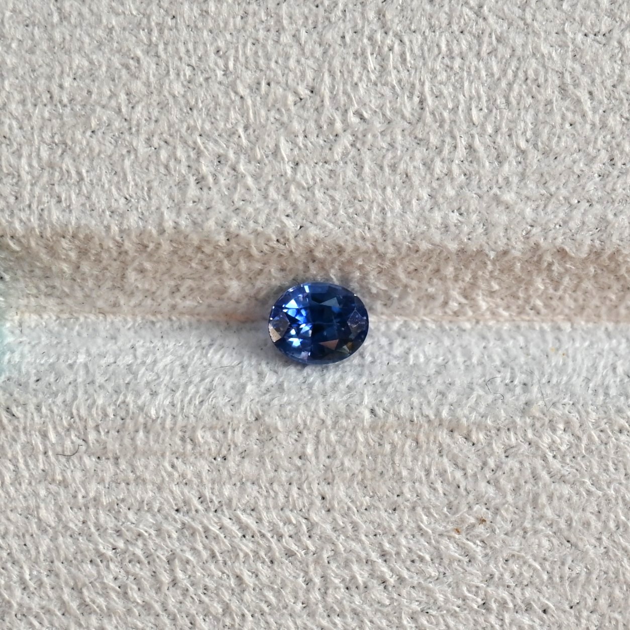• Type: Natural Sapphire • Weight: 1.09ct • Origin: Sri Lanka • Shape: Oval 1.09ct Sapphire, Blue Oval, Sri Lanka SA0007