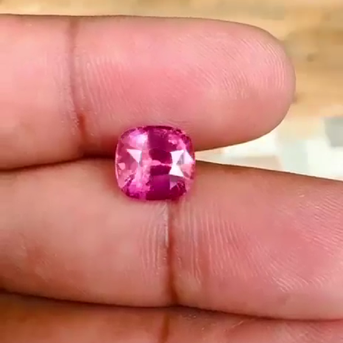 5ct 无烧锡兰帕帕拉恰蓝宝石