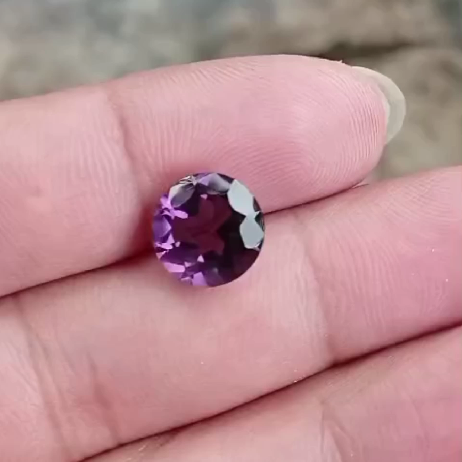 Amatista morada natural de 3,50 ct de Sri Lanka (limpia a la lupa)