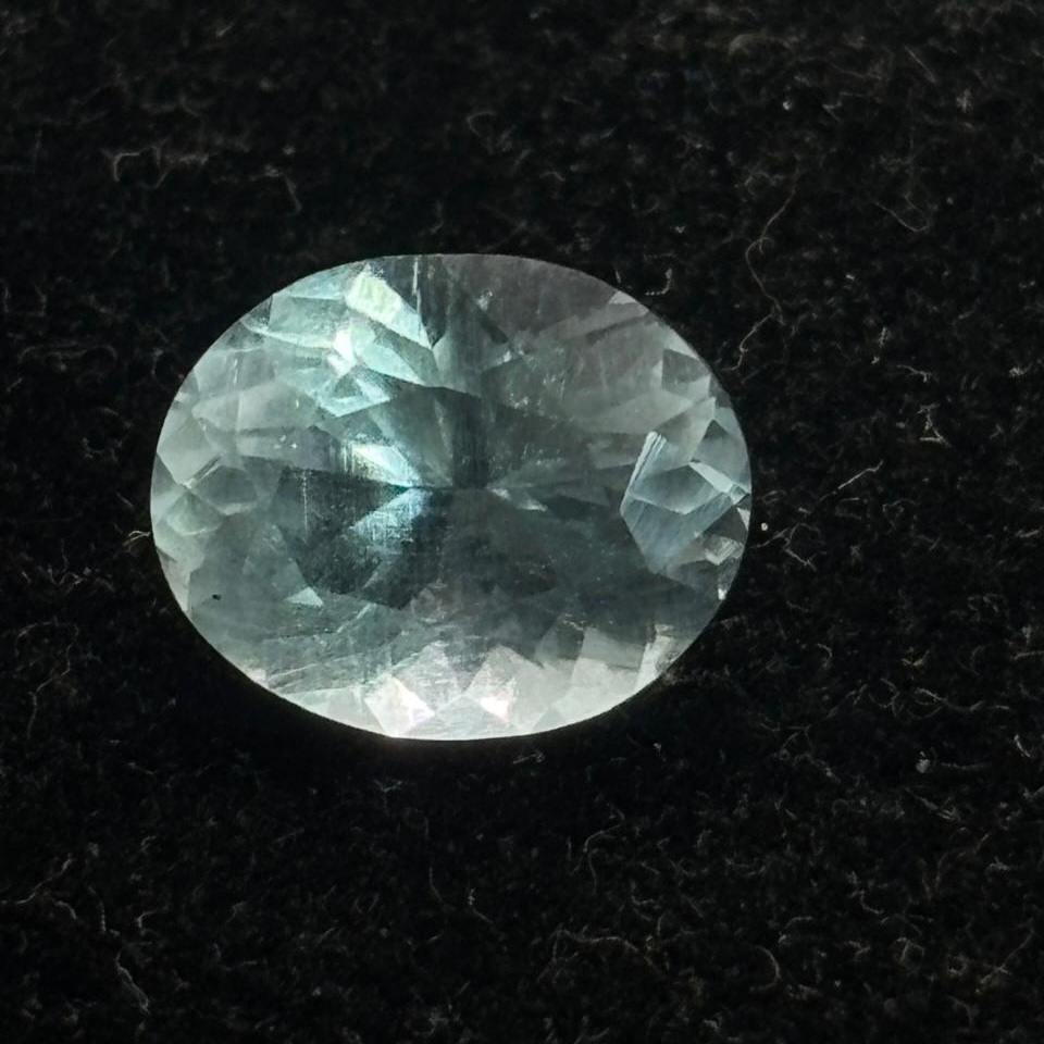 2.20 Carat Natural oval Cut Aquamarine Loose Gemstone