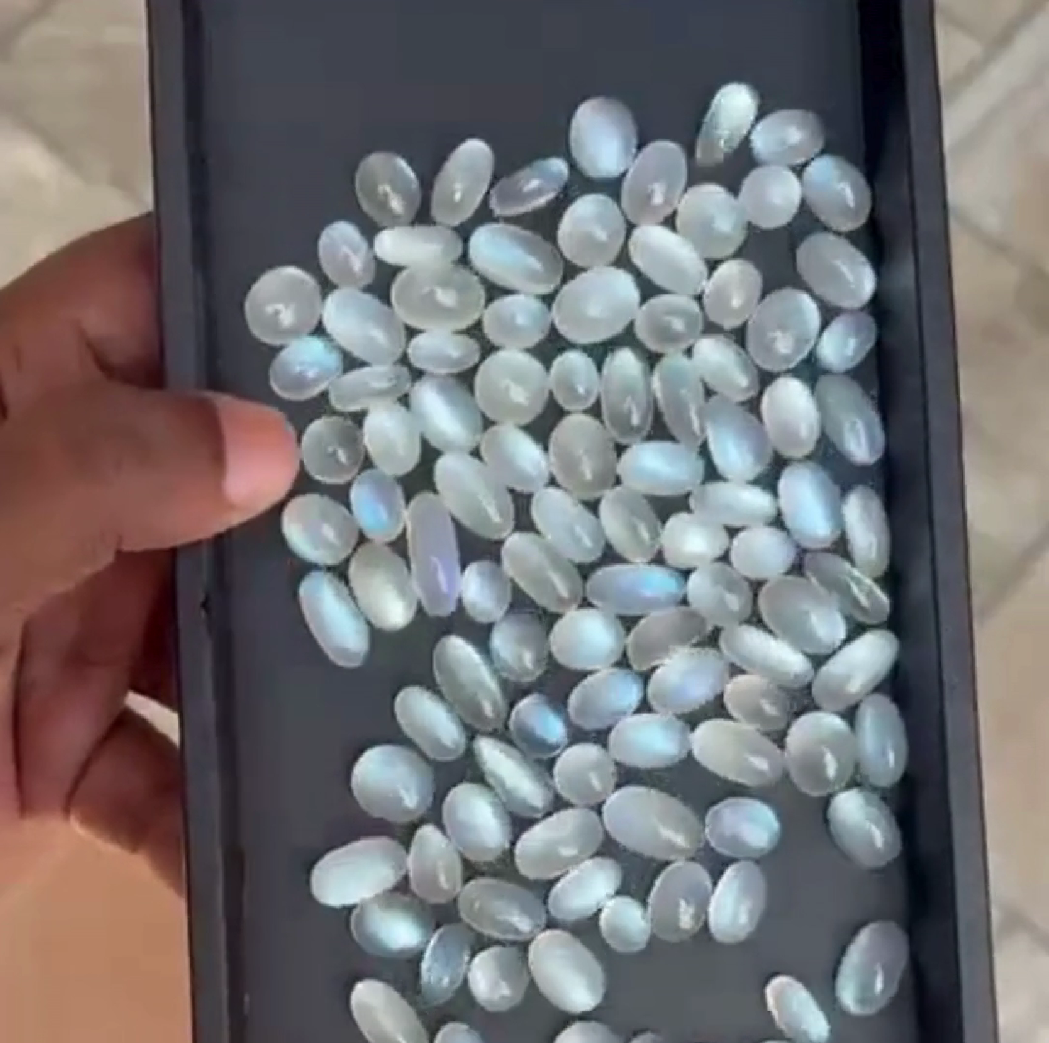 Natural White Moonstone Gemstone Lot 570ct