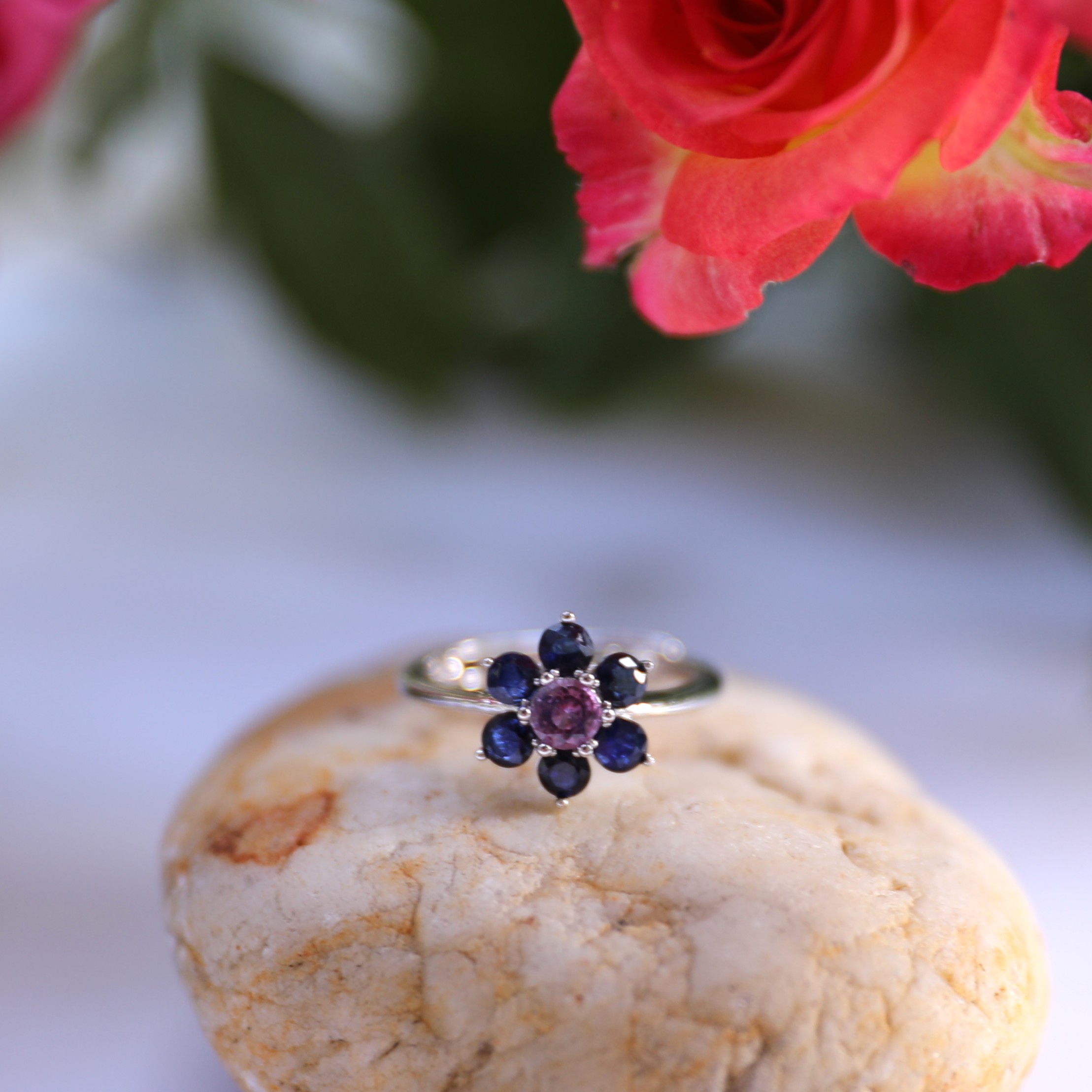 7-Piece Sapphire Flower Shape Adjustable Silver Ring 11#