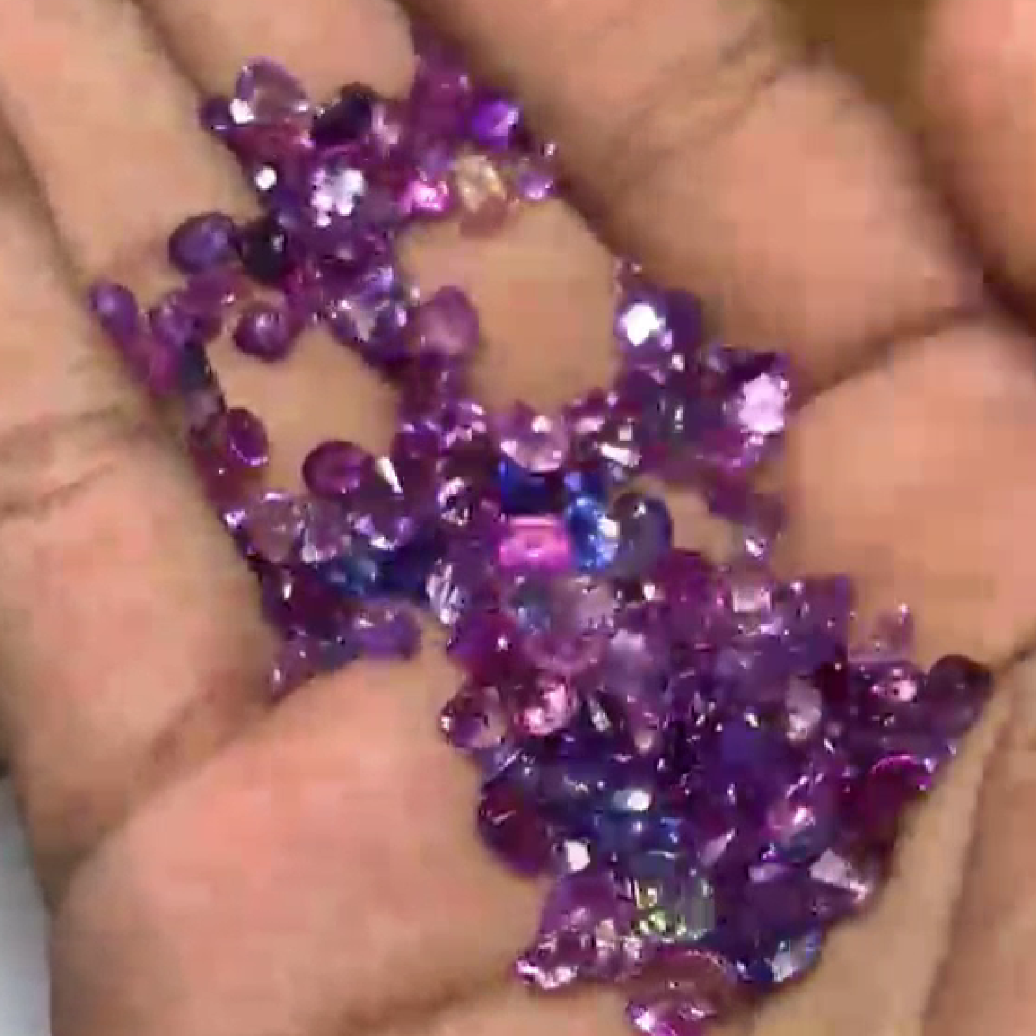 86.02 Ct Natural Unheated Ceylon Sapphire Parcel, 189 Pcs