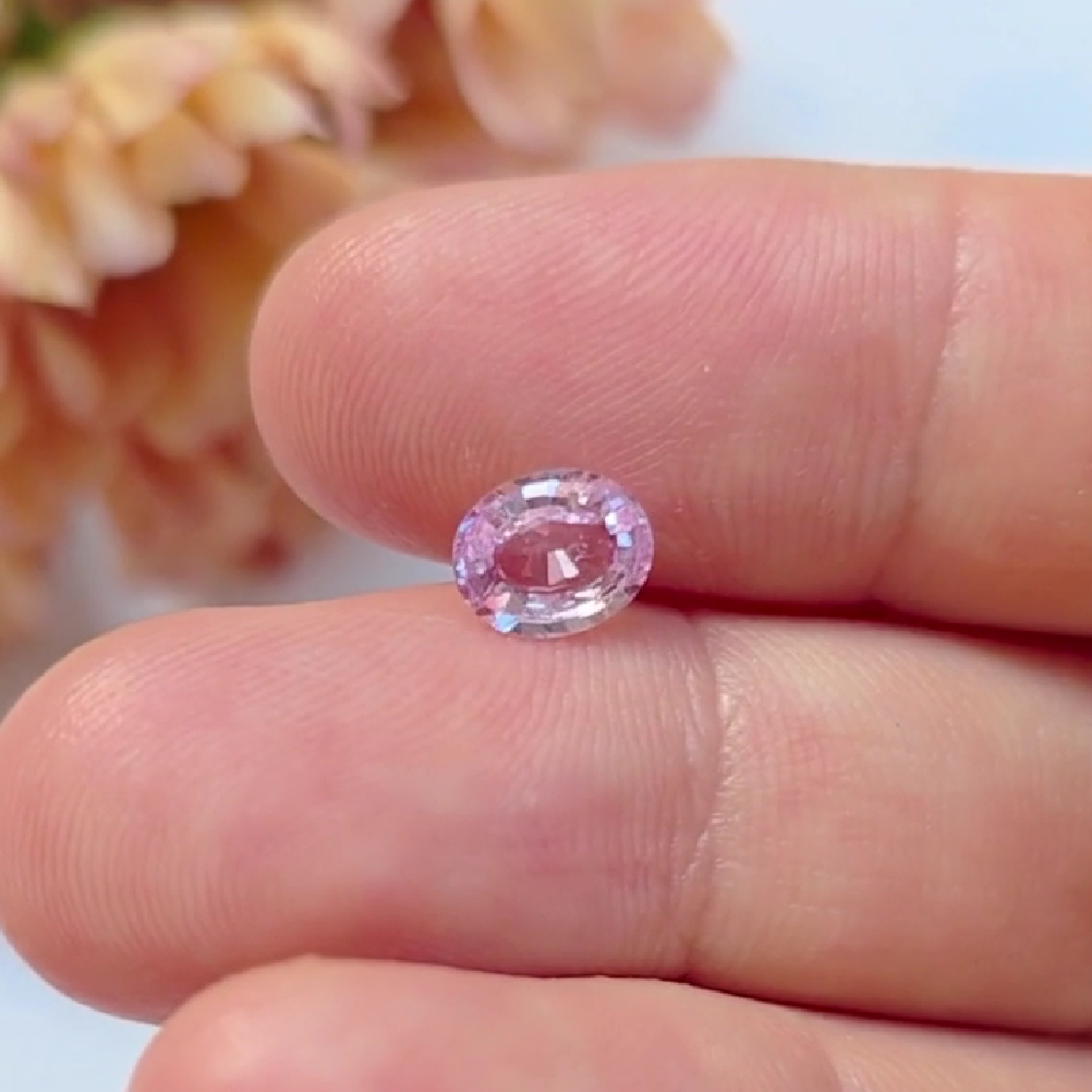 1.06 Ct Natural Light Pink Sapphire, Oval, Sri Lanka
