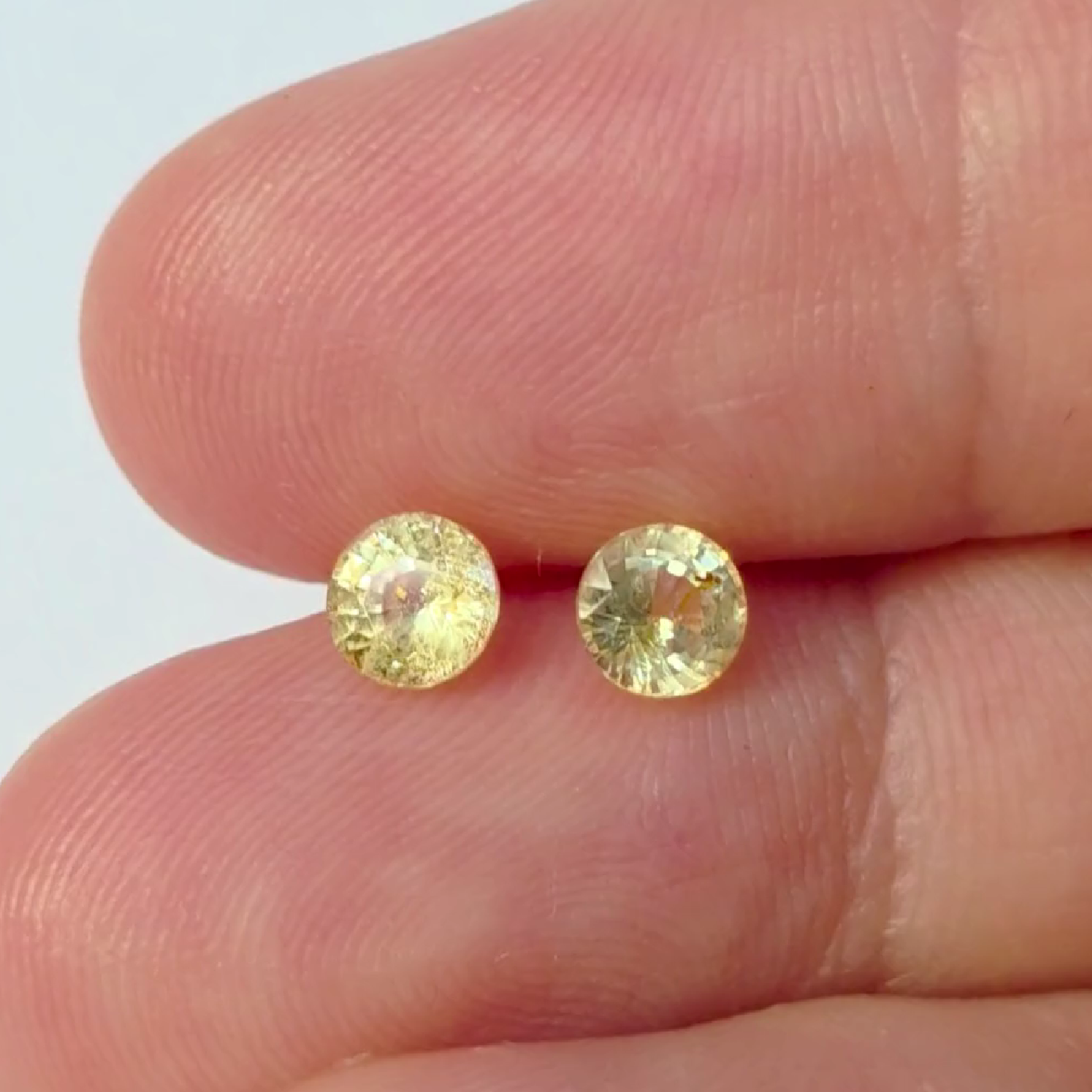 1.04 Ct Natural Yellow Sapphire Matched Pair, Round, Sri Lanka