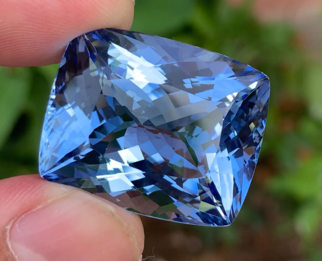 Discover why ancient sailors carried aquamarine for protection at sea and explore five fascinating facts about the March birthstone. Learn its history, myths, meaning, and cultural significance. aquamarine stone history, aquamarine myths, march birthstone lore, aquamarine gemstone meaning